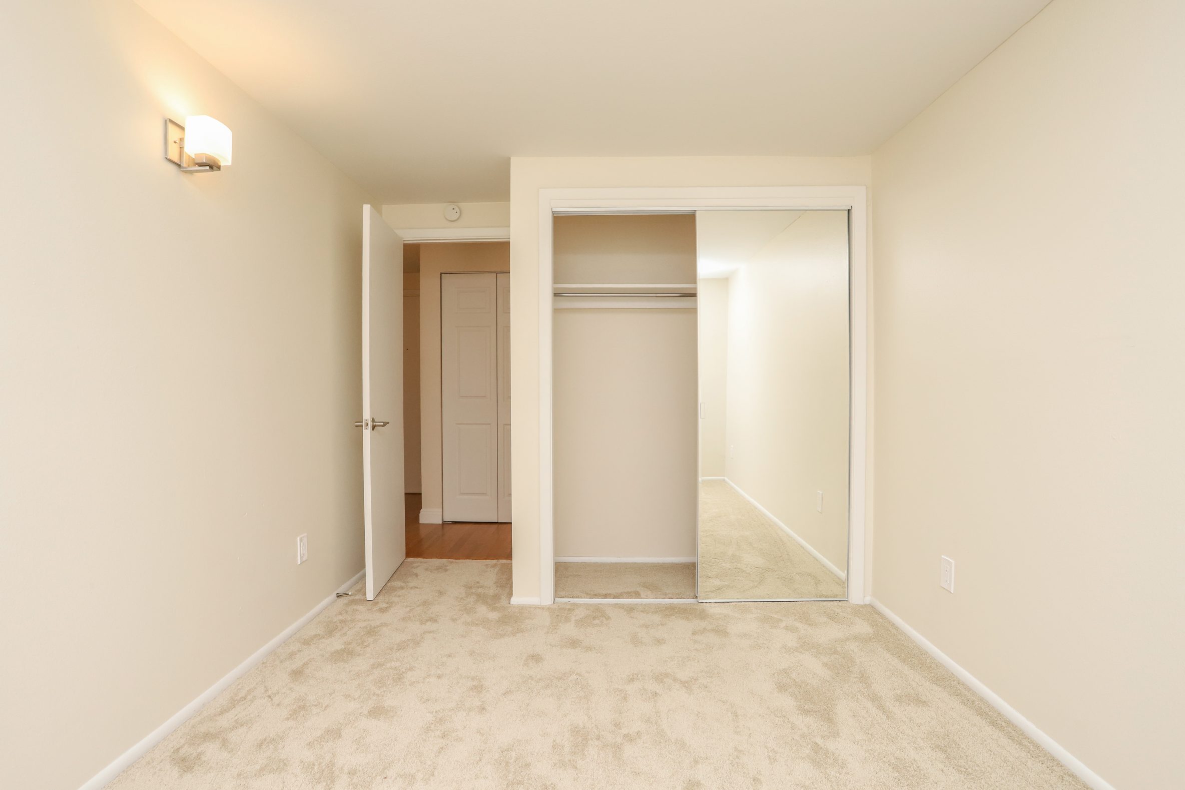 Toscana Cornerstone Apartments